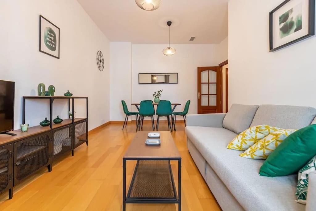 Jdcbl - Peaceful Wonderful Apartment In City Center Севілья Екстер'єр фото