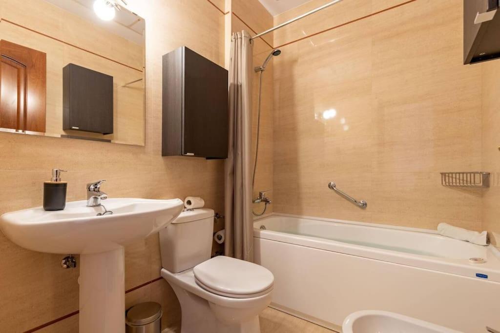 Jdcbl - Peaceful Wonderful Apartment In City Center Севілья Екстер'єр фото