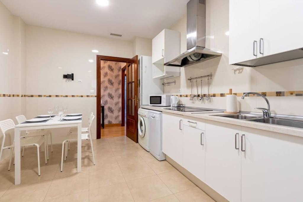 Jdcbl - Peaceful Wonderful Apartment In City Center Севілья Екстер'єр фото
